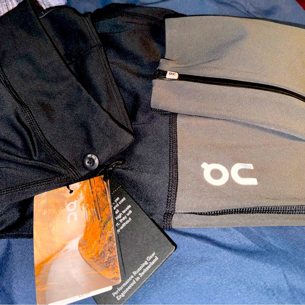 A brand new pair of On running tights for men. Never worn, with tags attached.